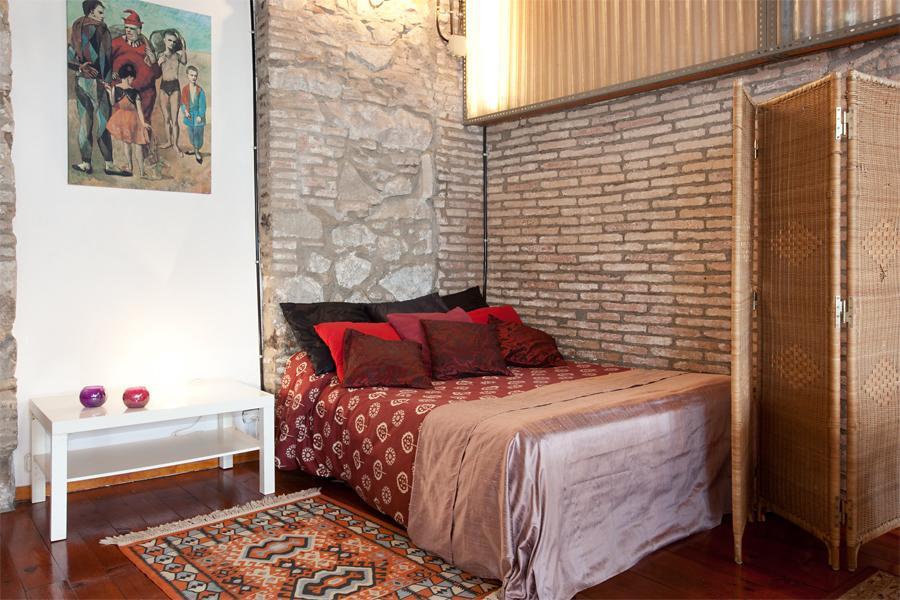 Gaudi Ramblas Barcelona Bilik gambar